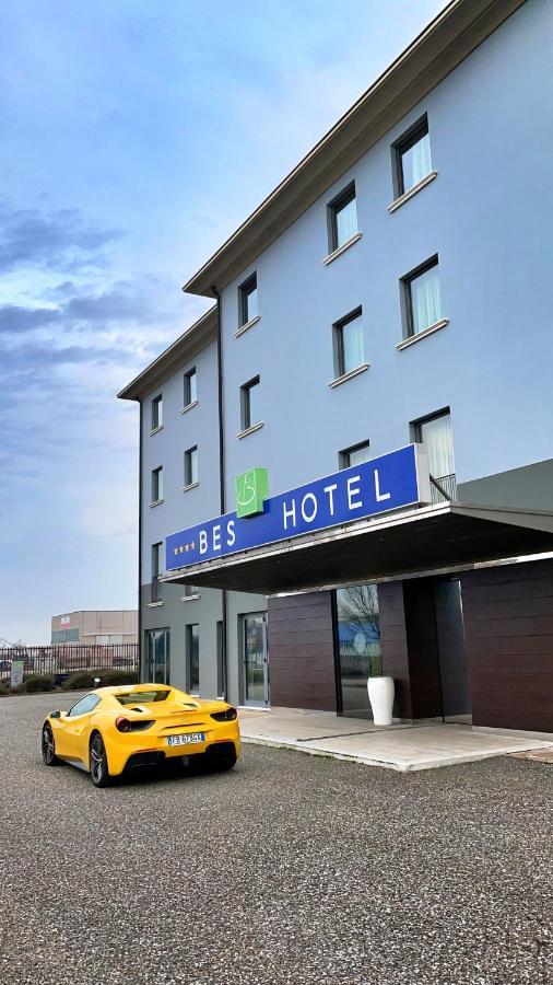 Bes Hotel Cremona Soncino Екстериор снимка